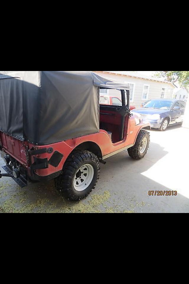 Jeep CJ-5 Vehicle Full-screen Gallery Image 04