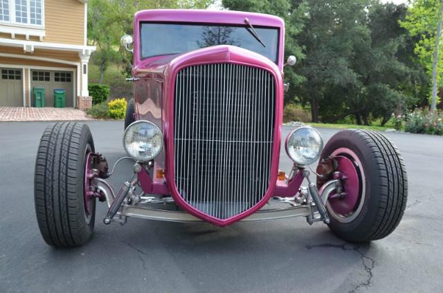 Plymouth PB Coupe Vehicle Full-screen Gallery Image 04