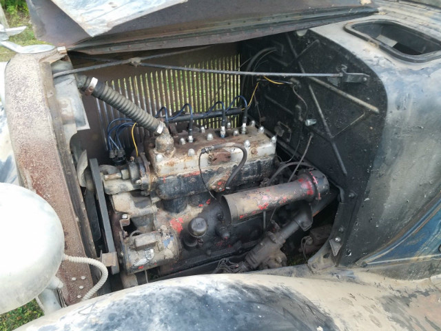 Plymouth   Vehicle Full-screen Gallery Image 03