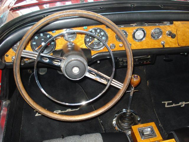 Sunbeam Tiger Vehicle Full-screen Gallery Image 04