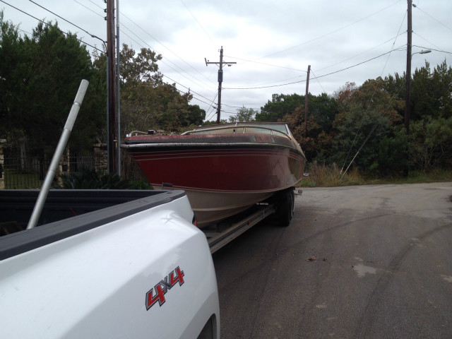 Chris Craft Stinger 312 Vehicle Full-screen Gallery Image 03