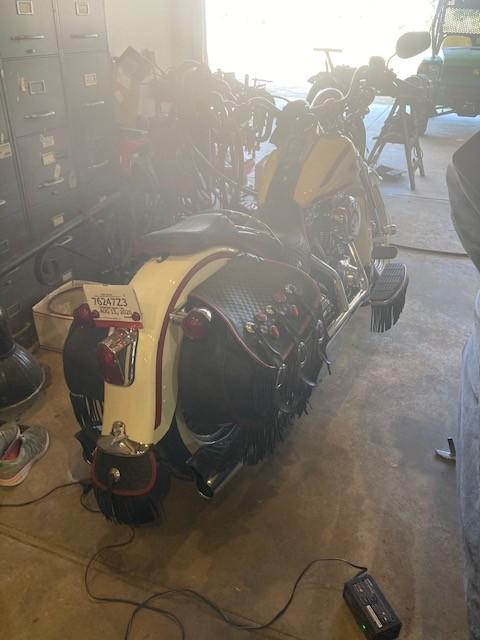 Harley-Davidson FLSTSI Heritage Springer Vehicle Full-screen Gallery Image 03