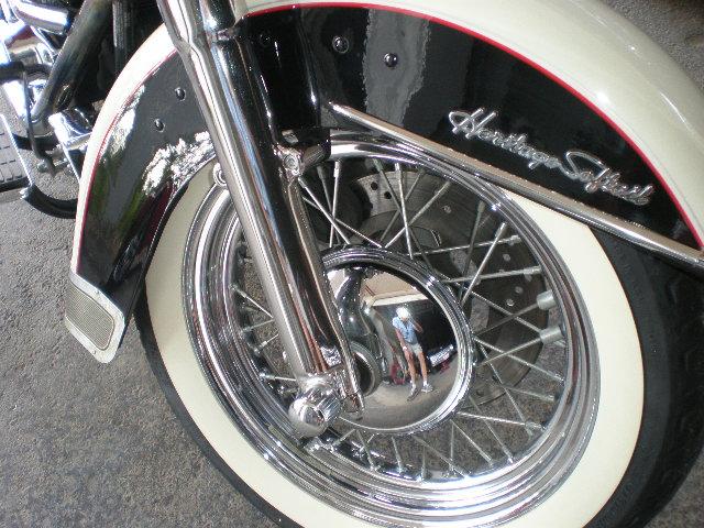 Harley-Davidson FLSTN Moo Glide Vehicle Full-screen Gallery Image 06