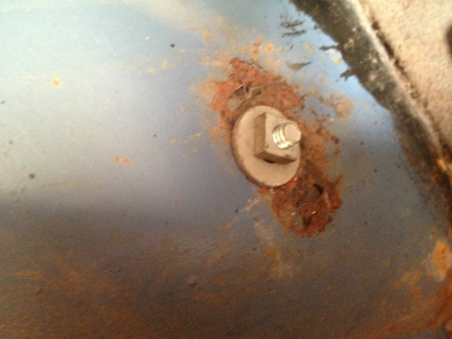 Plymouth PB Coupe Vehicle Full-screen Gallery Image 27