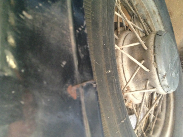 Plymouth PB Coupe Vehicle Full-screen Gallery Image 32