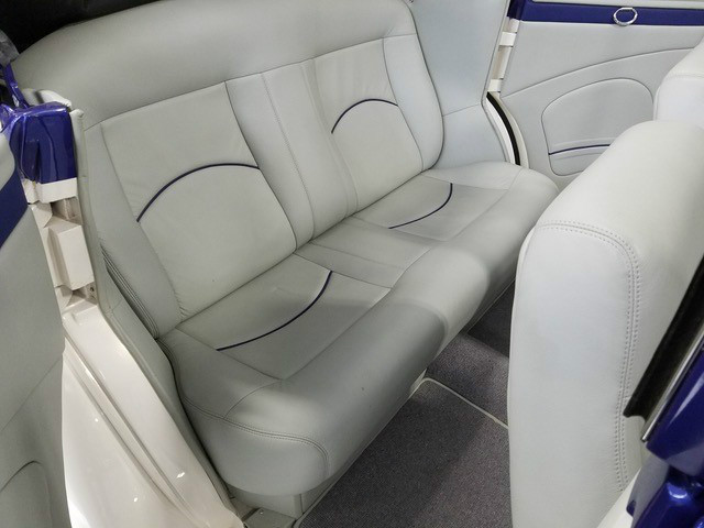 Ford Convertible Sedan Vehicle Full-screen Gallery Image 14