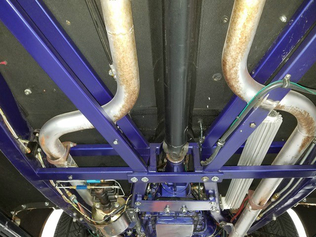 Ford Convertible Sedan Vehicle Full-screen Gallery Image 21