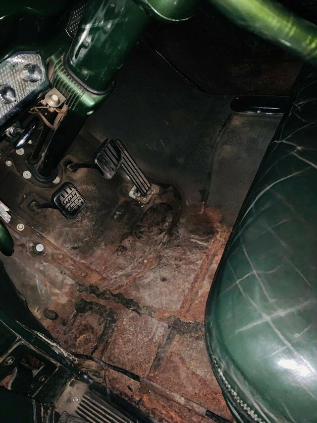 Other  Vehicle Full-screen Gallery Image 16