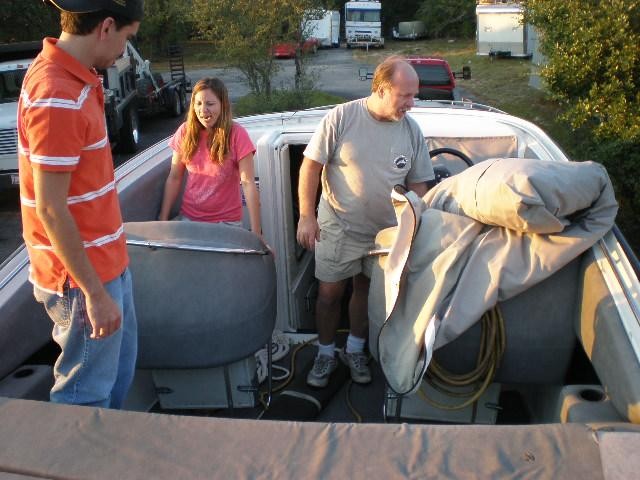 Chris Craft Stinger 375 Vehicle Full-screen Gallery Image 05