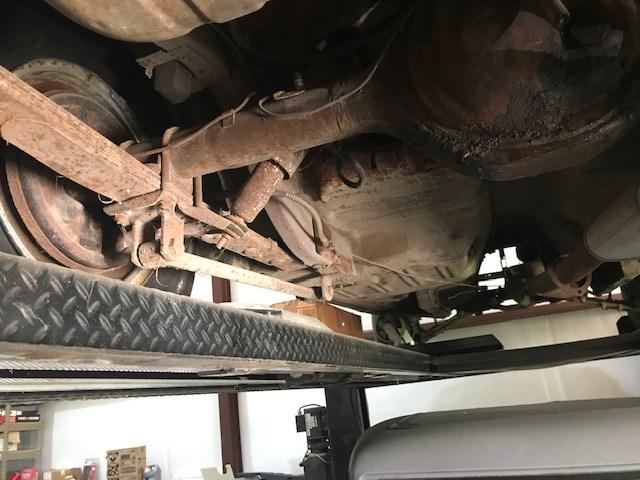 Ford Mustang Vehicle Full-screen Gallery Image 05