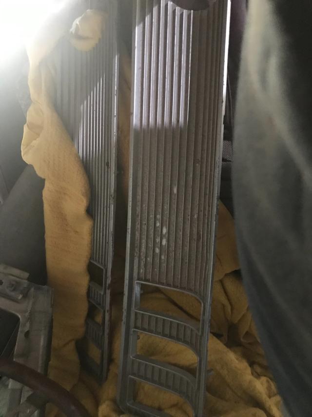 Ford Mustang Vehicle Full-screen Gallery Image 22