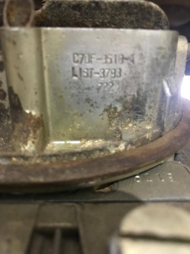 Ford Mustang Vehicle Full-screen Gallery Image 23