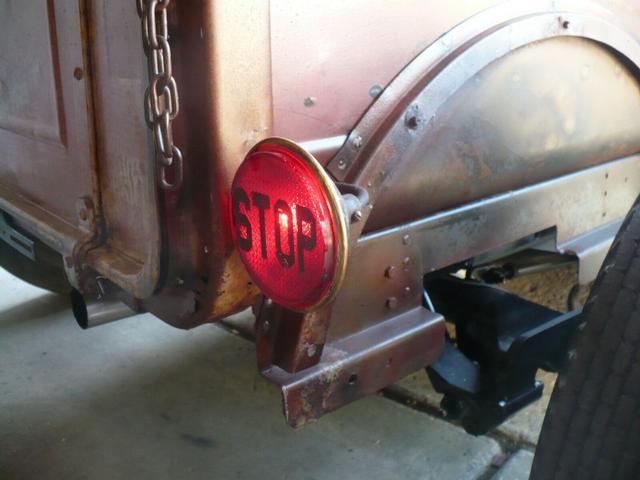 Ford 1/2 Ton Trucks Vehicle Full-screen Gallery Image 12