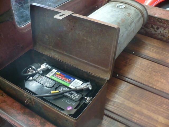 Ford 1/2 Ton Trucks Vehicle Full-screen Gallery Image 13