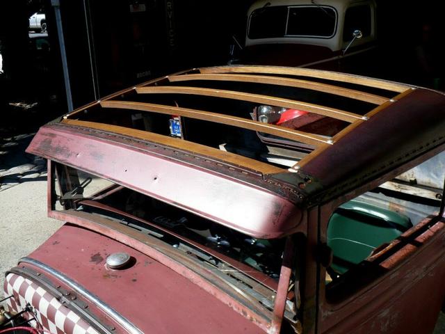 Ford 1/2 Ton Trucks Vehicle Full-screen Gallery Image 18