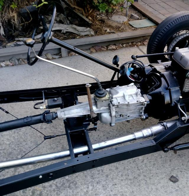 Ford 1/2 Ton Trucks Vehicle Full-screen Gallery Image 19