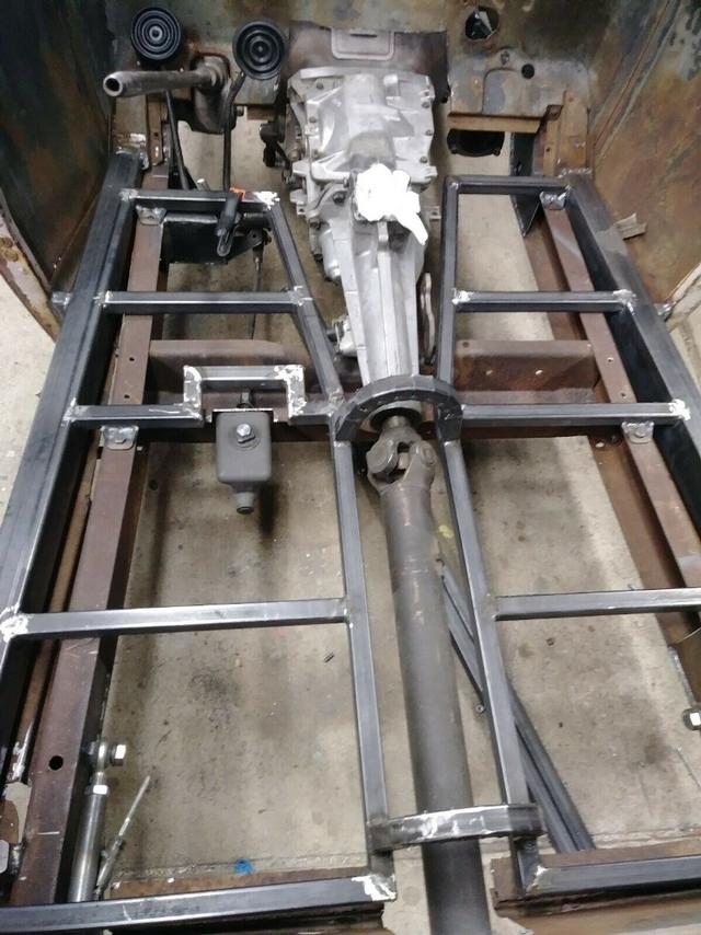 Ford 1/2 Ton Trucks Vehicle Full-screen Gallery Image 20