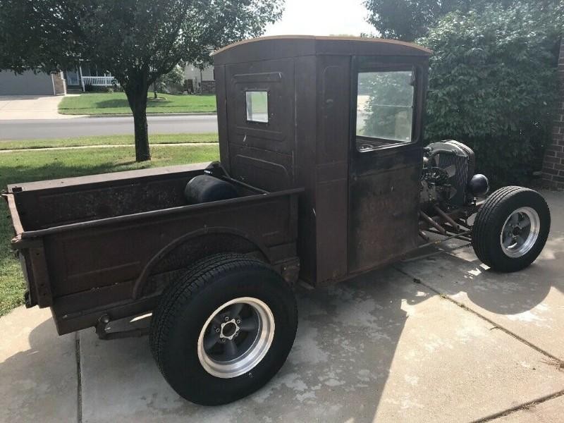 Ford 1/2 Ton Trucks Vehicle Full-screen Gallery Image 07