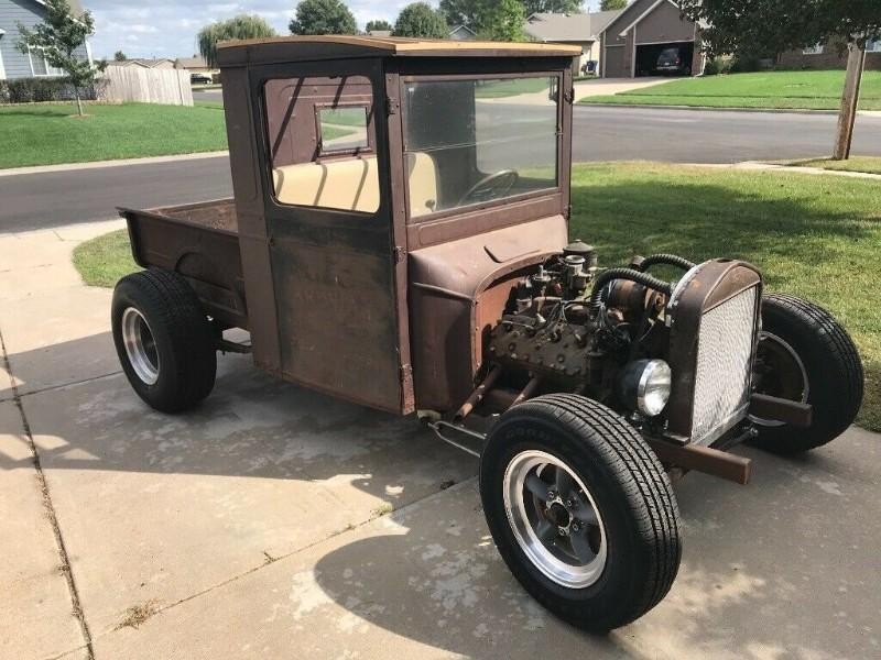 Ford 1/2 Ton Trucks Vehicle Full-screen Gallery Image 08