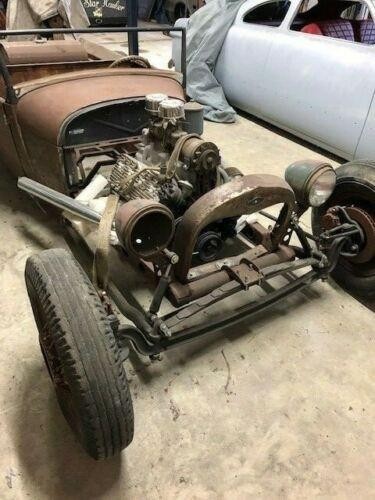 Ford 1/2 Ton Trucks Vehicle Full-screen Gallery Image 04