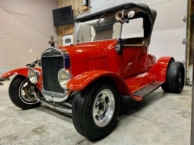 Ford Model T Vehicle Full-screen Gallery Image 04