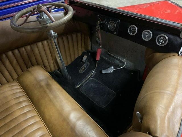 Ford Model T Vehicle Full-screen Gallery Image 11