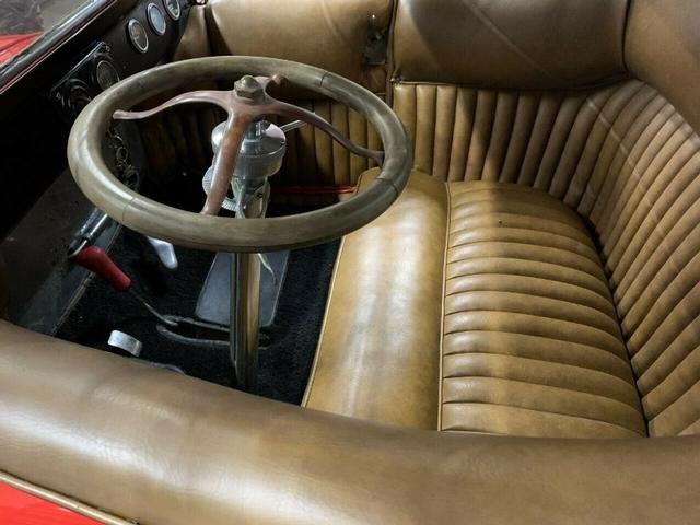 Ford Model T Vehicle Full-screen Gallery Image 12