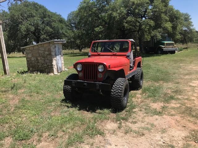 Jeep CJ Vehicle Full-screen Gallery Image 02