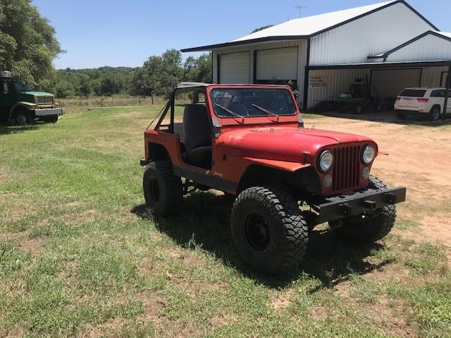 Jeep CJ Vehicle Full-screen Gallery Image 03