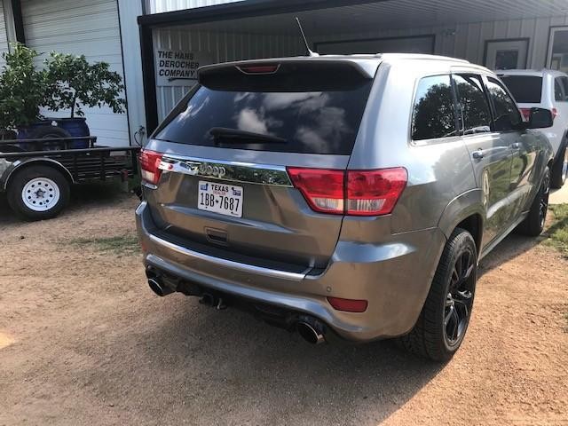 Jeep Grand Cherokee Vehicle Full-screen Gallery Image 03