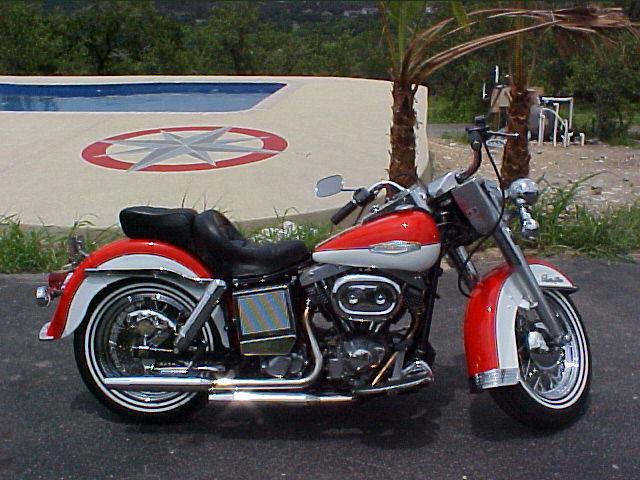 Harley-Davidson FLH Electra Glide Vehicle Full-screen Gallery Image 06