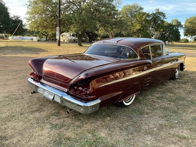 Chevrolet Impala Vehicle Full-screen Gallery Image 06