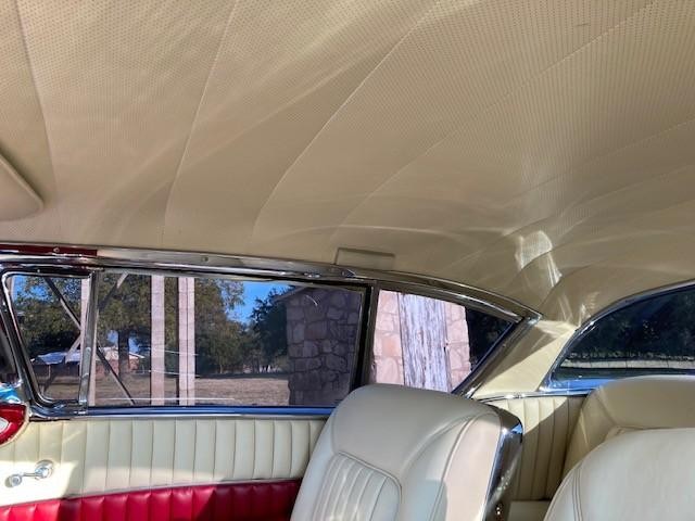 Chevrolet Impala Vehicle Full-screen Gallery Image 13