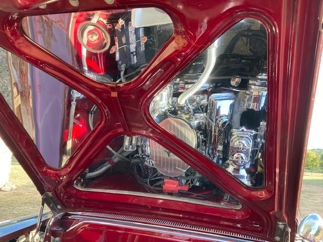 Chevrolet Impala Vehicle Full-screen Gallery Image 18