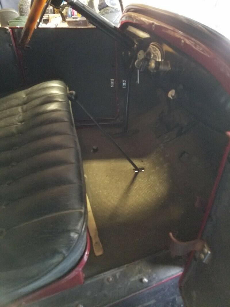 Ford T Roadster Vehicle Full-screen Gallery Image 08