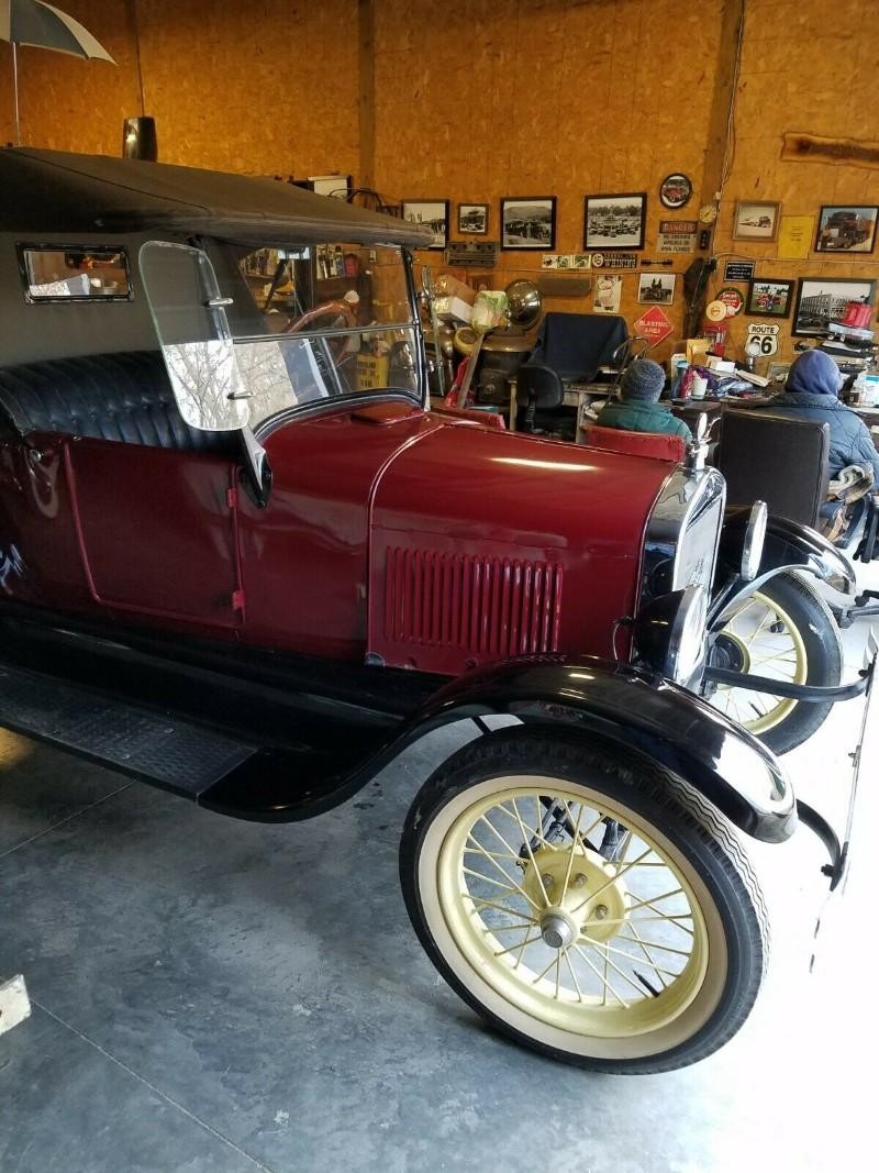 Ford T Roadster Vehicle Full-screen Gallery Image 10