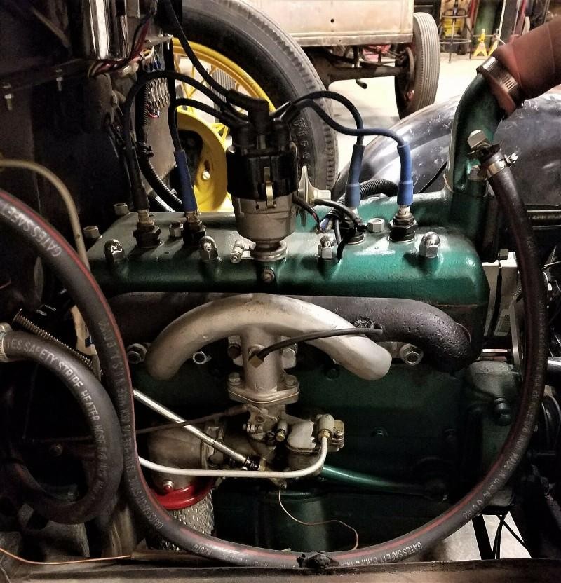 Ford 1/2 Ton Trucks Vehicle Full-screen Gallery Image 05