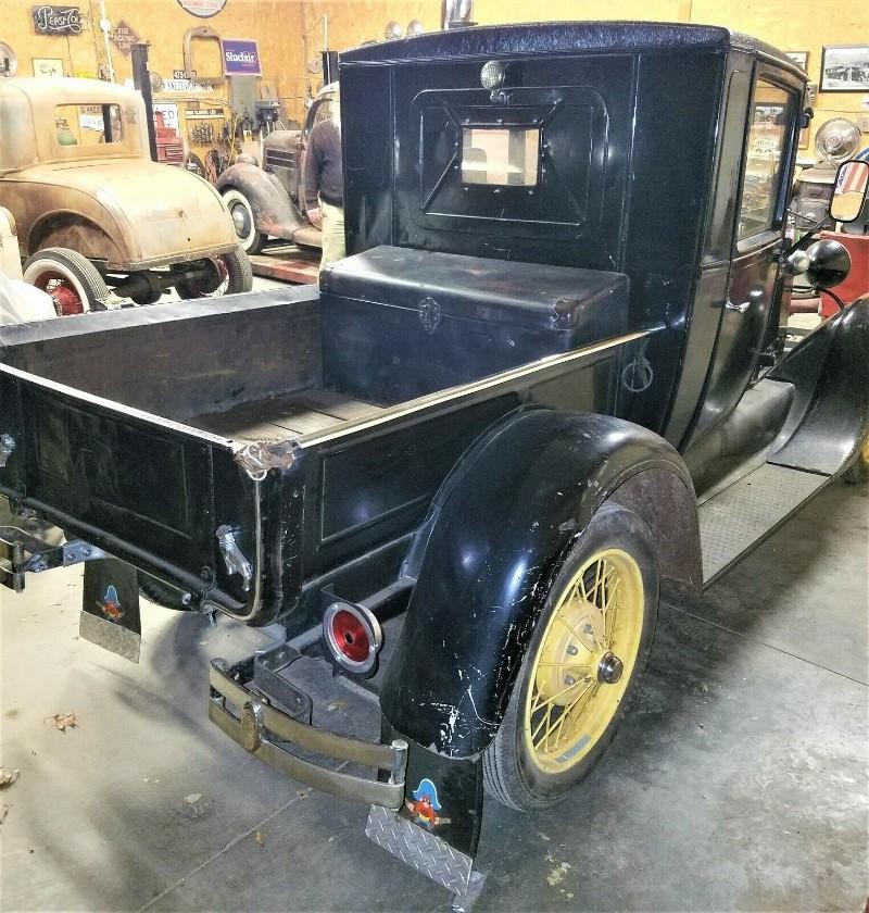 Ford 1/2 Ton Trucks Vehicle Full-screen Gallery Image 07