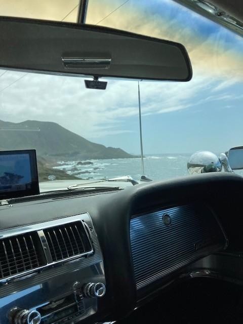 Ford Thunderbird Vehicle Full-screen Gallery Image 03