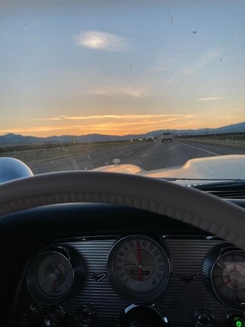 Ford Thunderbird Vehicle Full-screen Gallery Image 06