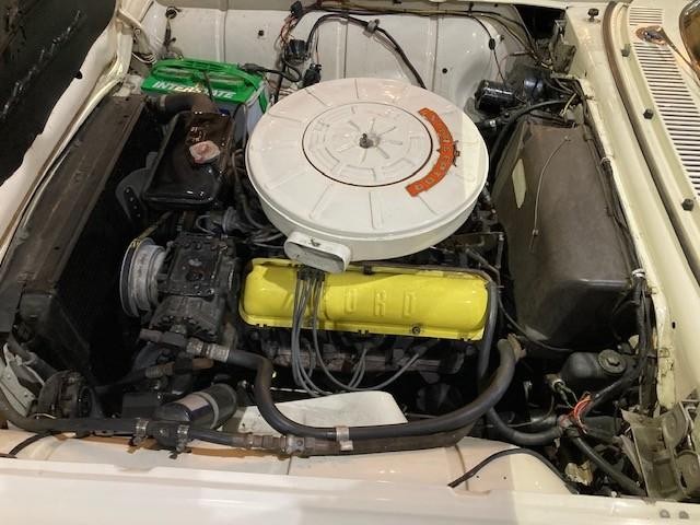 Ford Thunderbird Vehicle Full-screen Gallery Image 11