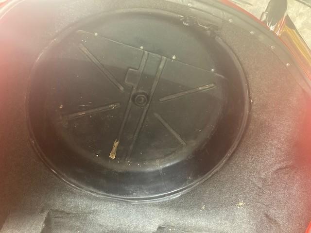 Chevrolet Corvette Vehicle Full-screen Gallery Image 09