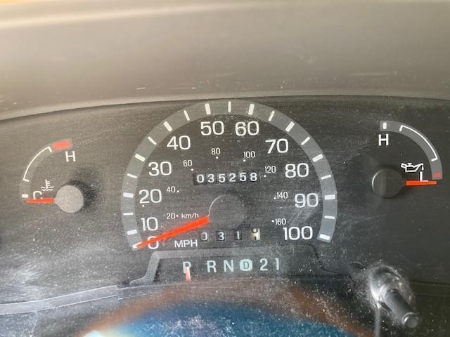 Gulfstream Motorhome Vehicle Full-screen Gallery Image 03