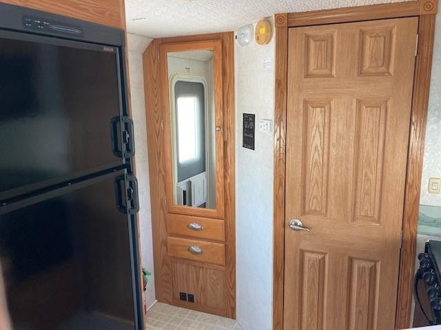 Gulfstream Motorhome Vehicle Full-screen Gallery Image 08