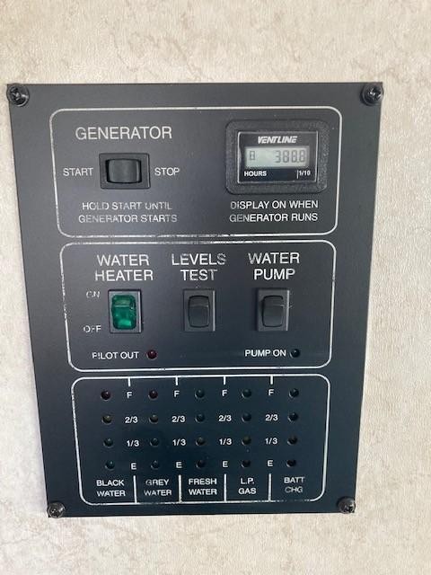 Gulfstream Motorhome Vehicle Full-screen Gallery Image 11