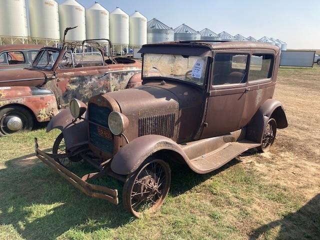 Ford Model A Vehicle Full-screen Gallery Image 04