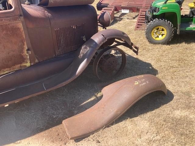 Ford Model A Vehicle Full-screen Gallery Image 08