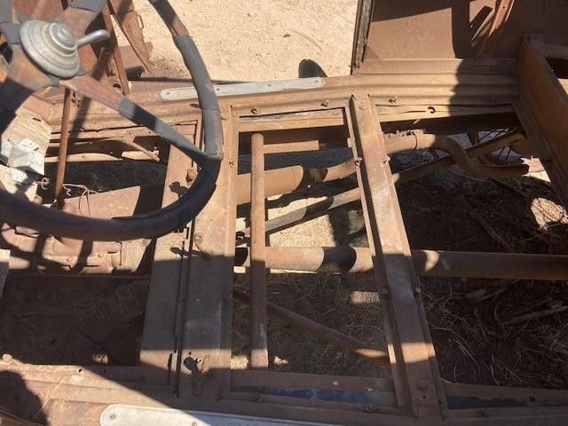 Ford Model A Vehicle Full-screen Gallery Image 17