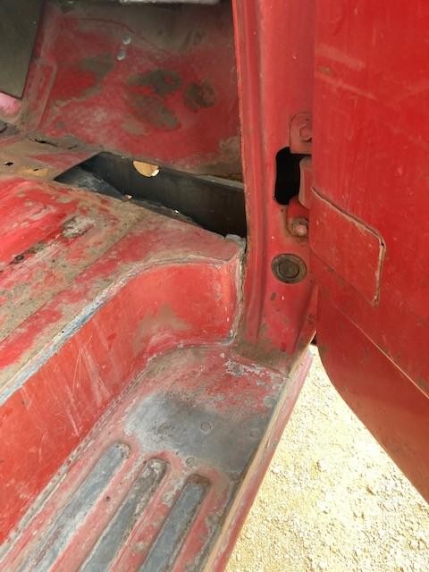 Ford F-100 Vehicle Full-screen Gallery Image 12