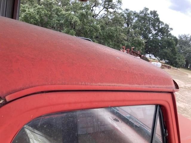 Ford F-100 Vehicle Full-screen Gallery Image 17